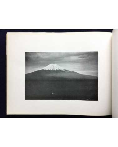 Kikusui Imao - The picturesque Mount Fuji, 101 views of Mount Fuji - 1912