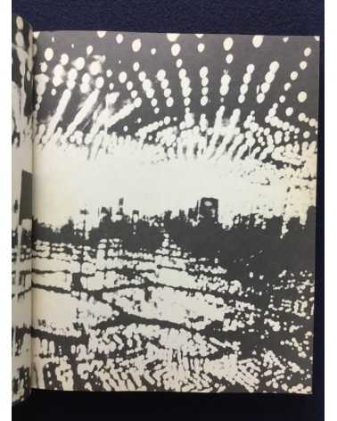 Yayoi Kusama - Manhattan Suicide - 1978