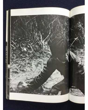 Kikujiro Fukushima - Report from the Battleground, Sanrizuka, Struggle Without End - 1977