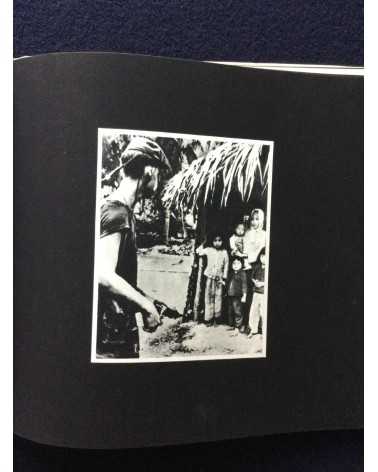 Wydawnictwo Harcerskie - You Feel Like Crying Out! (Photographs of Vietnam Children) - 1969