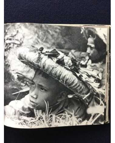 Wydawnictwo Harcerskie - You Feel Like Crying Out! (Photographs of Vietnam Children) - 1969