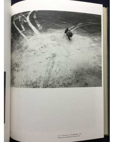 Shomei Tomatsu - Photographs 1951-2000 [Special Edition] - 2012