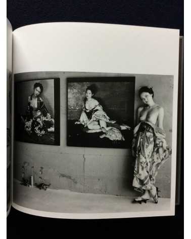 Nobuyoshi Araki x Guimet Museum - Tombeau Tokyo - 2017