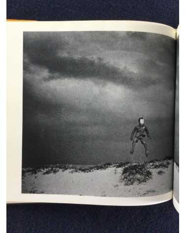 Shoji Ueda - Sand Dunes, Seasons of the Children, Sonorama Photography Anthology Vol.11 - 1978