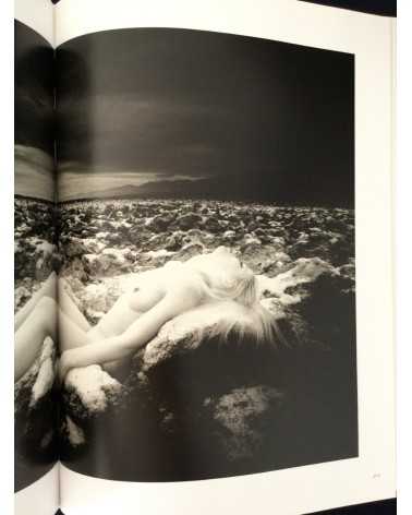 Kishin Shinoyama - The Sixties by Kishin - 2011