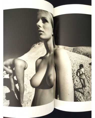 Kishin Shinoyama - The Sixties by Kishin - 2011