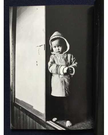Makoto Maekawa - Boat People Vietnamese Refugees in Japan - 1978