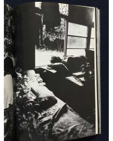 Makoto Maekawa - Boat People Vietnamese Refugees in Japan - 1978