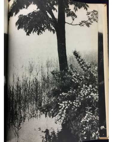 An Overview of Modern Japanese Photography (Gendai Nihon Shashin Zenshu). Volumes 1-9 - 1958/1959