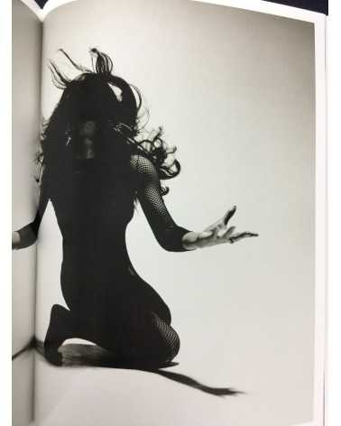 Kishin Shinoyama - The Sixties by Kishin - 2011