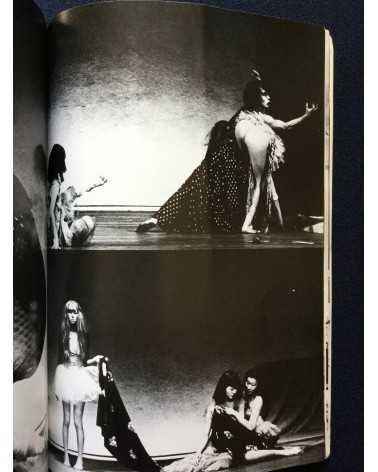 Photo Essay - No.1 Vol.1 - 1979