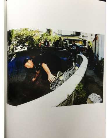 Makoto "Oka-z" Okazaki - Toda madre 1990’s-2010’s PhotoBook of Skateboard - 2014