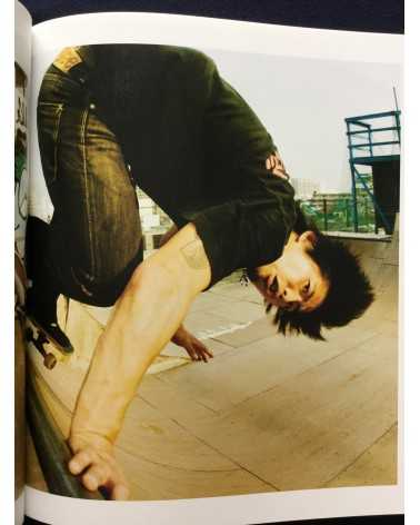 Makoto "Oka-z" Okazaki - Toda madre 1990’s-2010’s PhotoBook of Skateboard - 2014