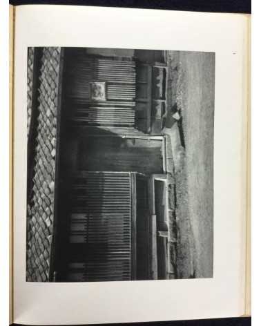 Shinzo Fukuhara - The old town of Matsue - 1935