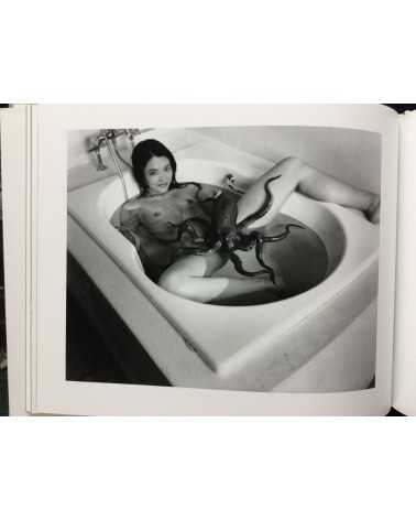 Nobuyoshi Araki - Tombeau Tokyo - 2016