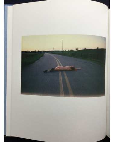 Tamara Lichtenstein - Between us and the sea - 2013
