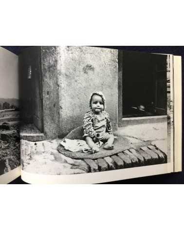 Hitomi Watanabe - An Invisible Landscape, Photographs of India - 1983