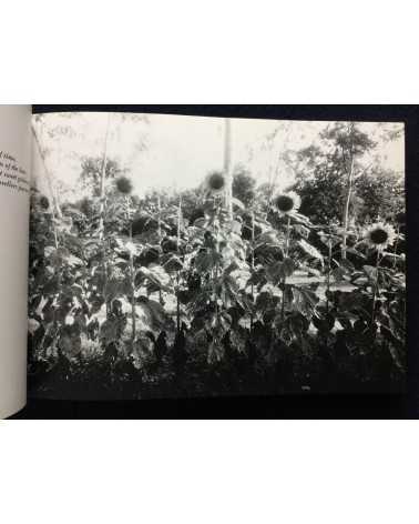 Hitomi Watanabe - An Invisible Landscape, Photographs of India - 1983