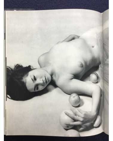 Nude - 100 Beauty in Japan - 1975