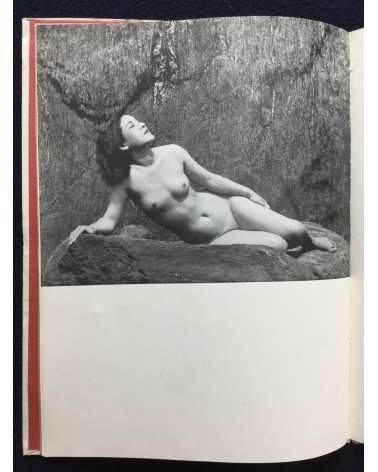 Katsuji Fukuda - Nude et Fleur - 1947