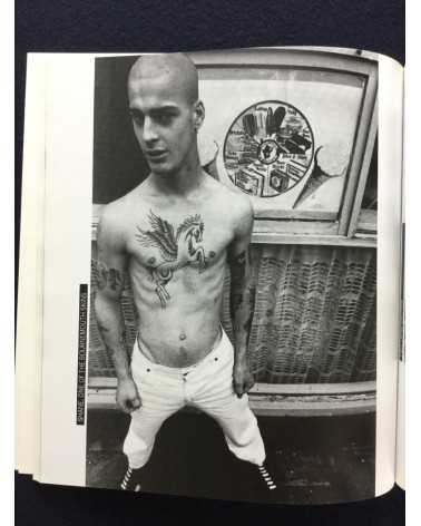 Nick Knight - Skinhead - 2002