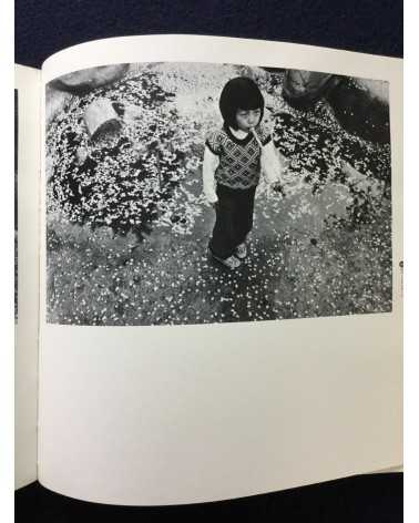 Circle U - Photographs 1975, Vol.1 - 1975