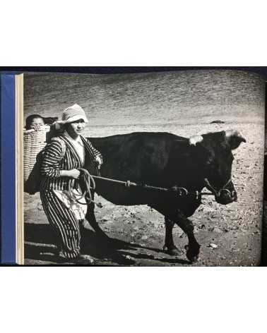 Yoshi Nitta - Between the sea and the sun, People of Sadamisaki Peninsula - 1980