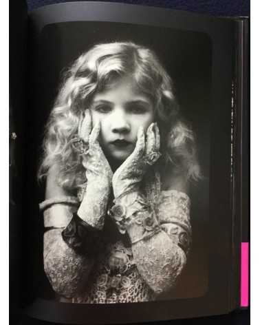 Irina Ionesco - Eva, Eloge de ma fille - 2004