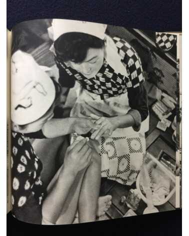 Yoshinobu Nakamura - Ama Woman Sea Divers in Japan - 1962