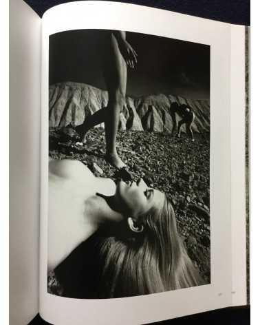 Kishin Shinoyama - The Sixties by Kishin - 2011