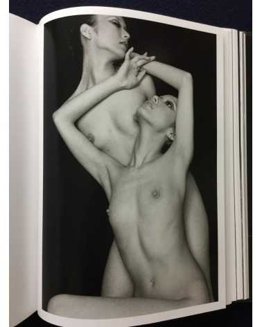 Kishin Shinoyama - The Sixties by Kishin - 2011