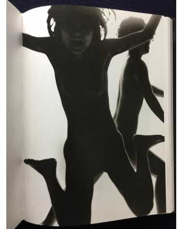 Kishin Shinoyama - The Sixties by Kishin - 2011