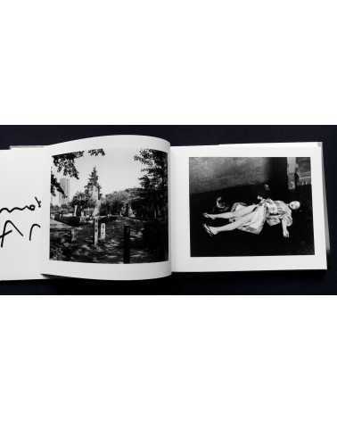 Nobuyoshi Araki - Tombeau Tokyo - 2016