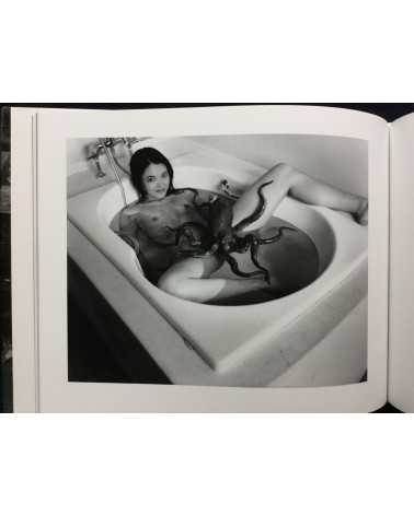 Nobuyoshi Araki - Tombeau Tokyo - 2016