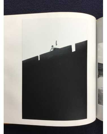 Shoji Ueda - Sand Dunes, Seasons of the Children, Sonorama Photography Anthology Vol.11 - 1978