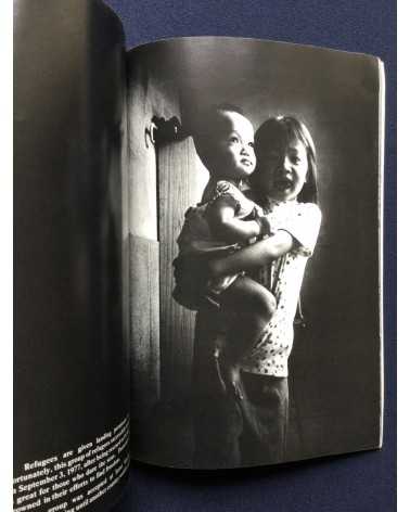 Makoto Maekawa - Boat People Vietnamese Refugees in Japan - 1978