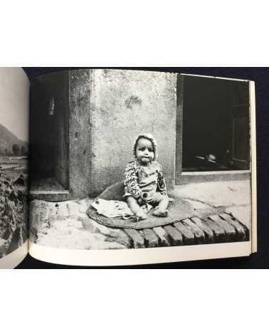 Hitomi Watanabe - An Invisible Landscape, Photographs of India - 1983