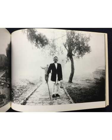 Hitomi Watanabe - An Invisible Landscape, Photographs of India - 1983